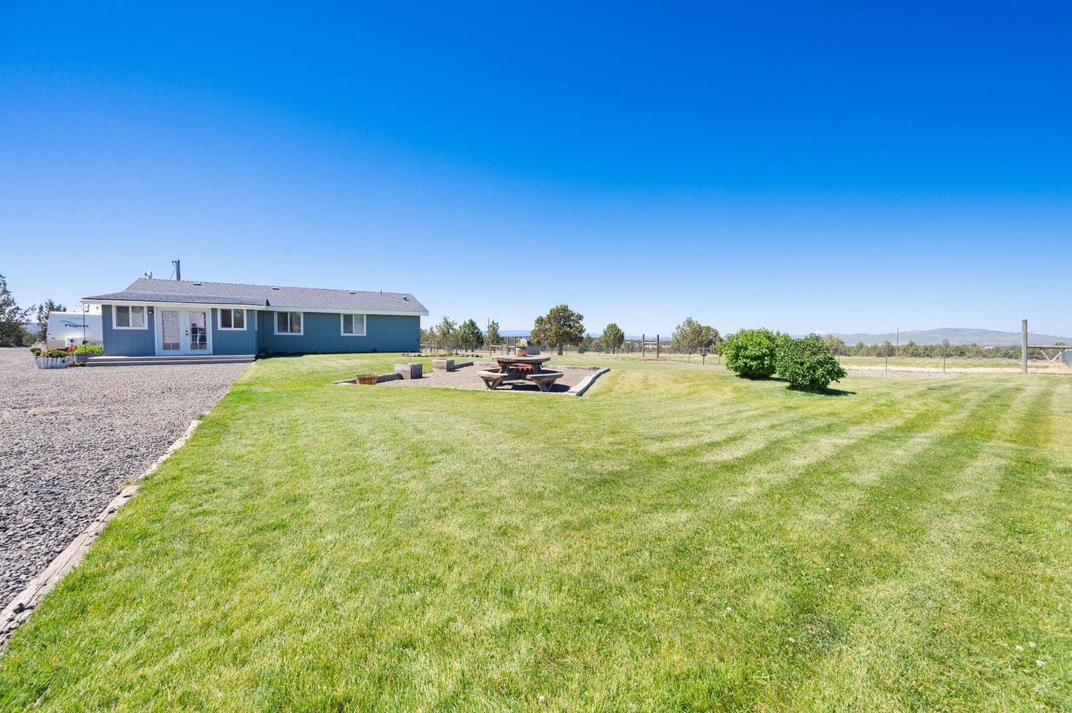 Photo of 6485 SE Riordan Road 32 of 61