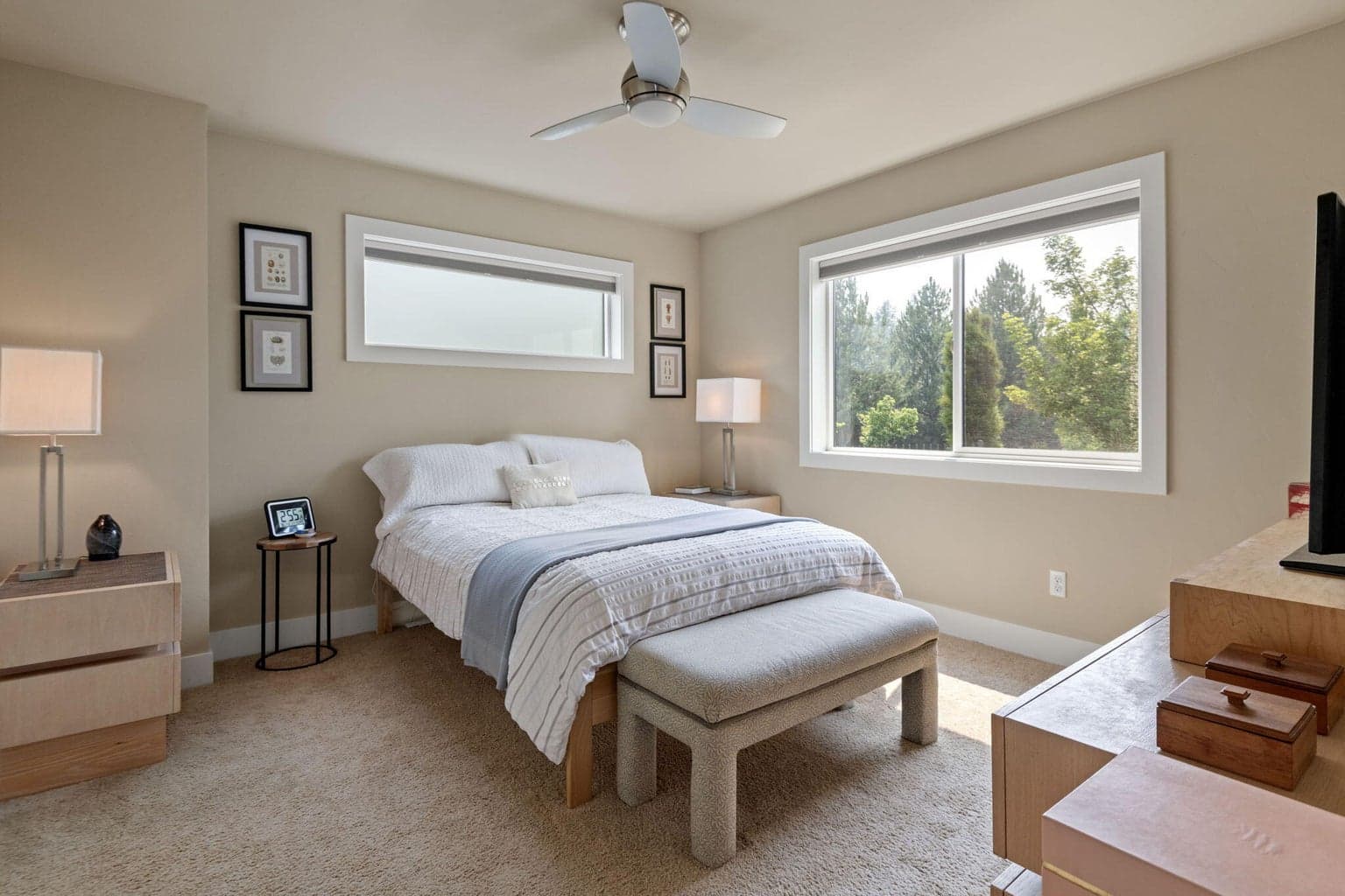 Photo of 892 SW Theater Drive 24 of 33