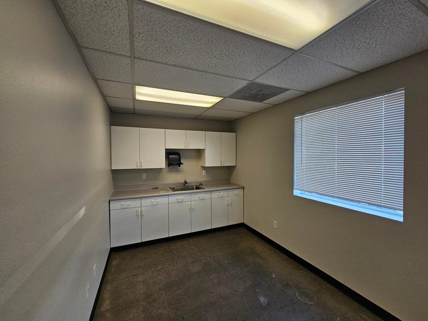 Photo of 2138 SW 2nd Court 19 of 21