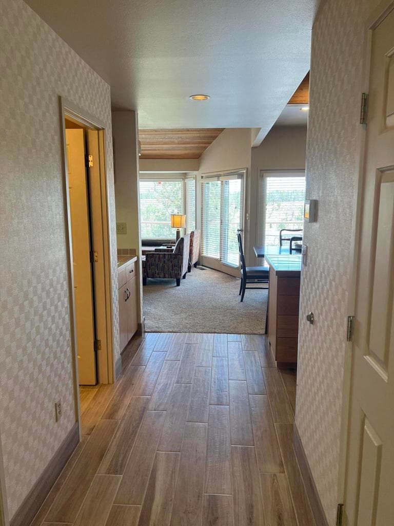 Photo of 1850 Redtail Hawk Drive 18 of 36