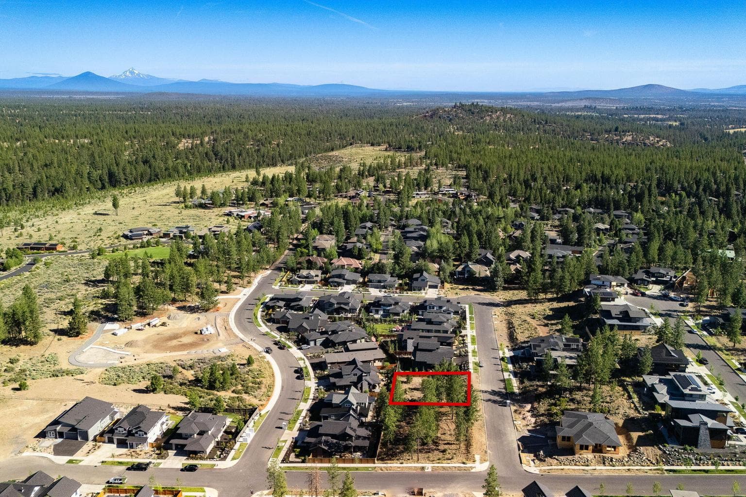 Photo of 62659 NW Ember Place 7 of 10