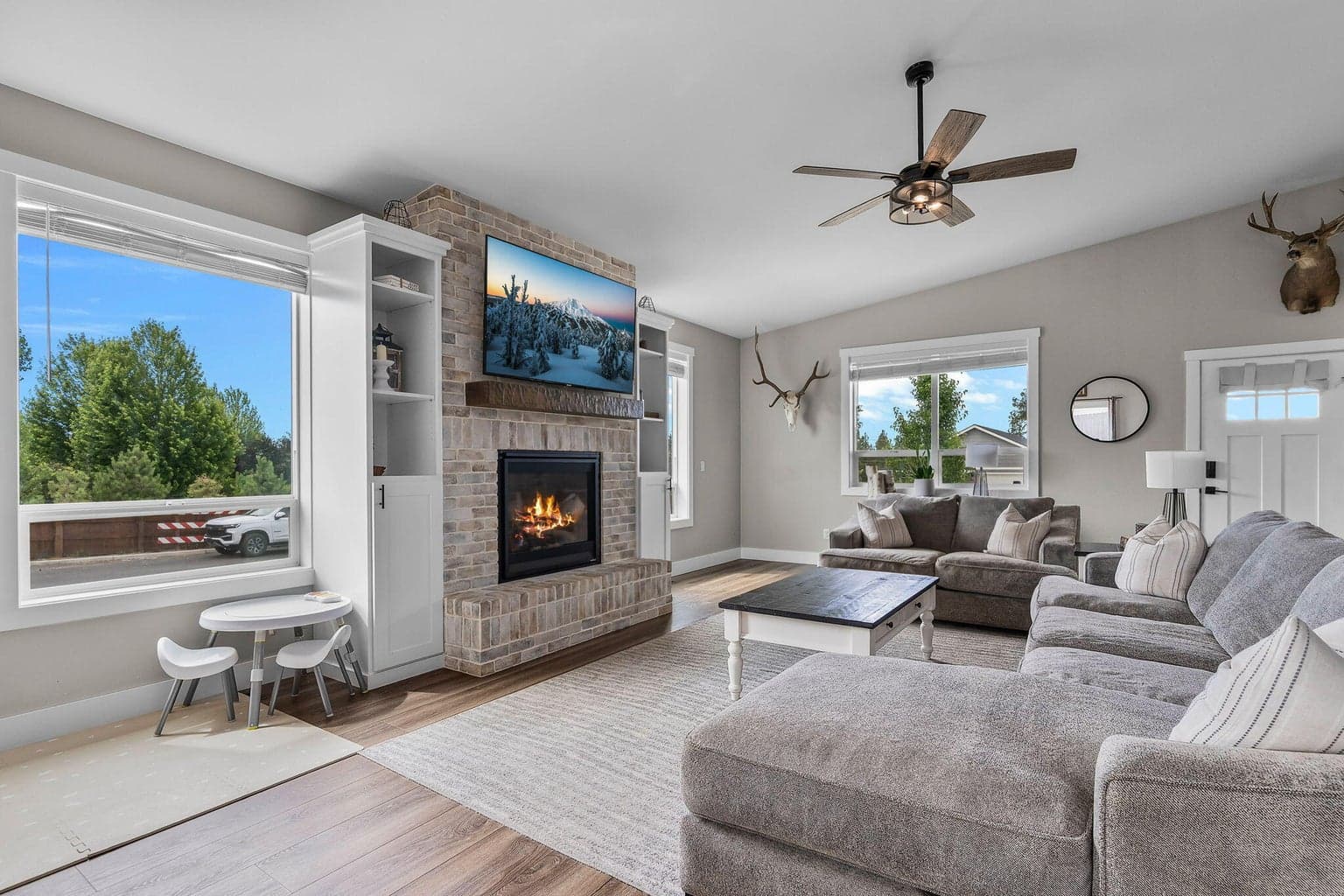 Photo of 4660 SW Salmon Avenue 10 of 32