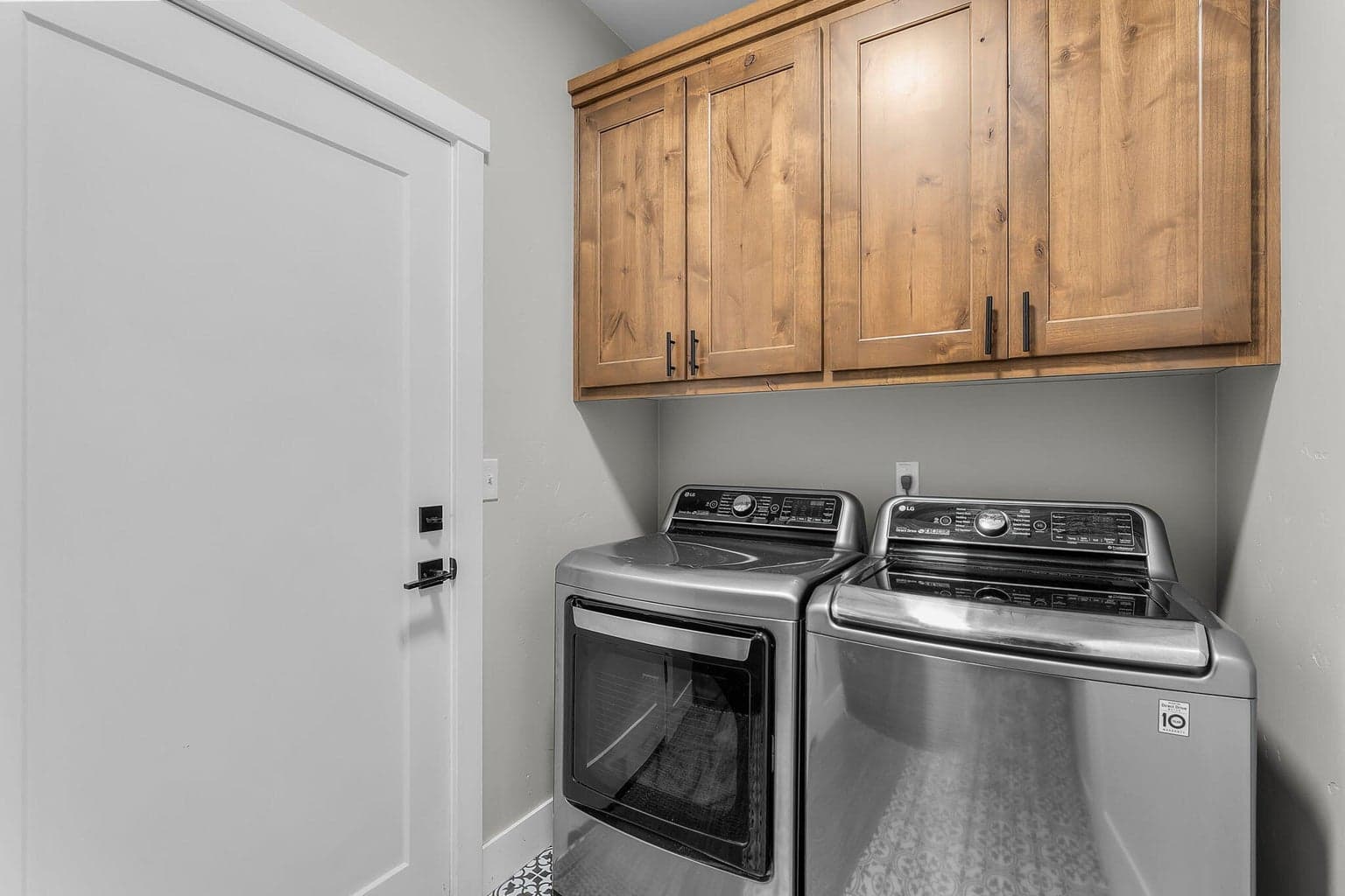 Photo of 4660 SW Salmon Avenue 18 of 32
