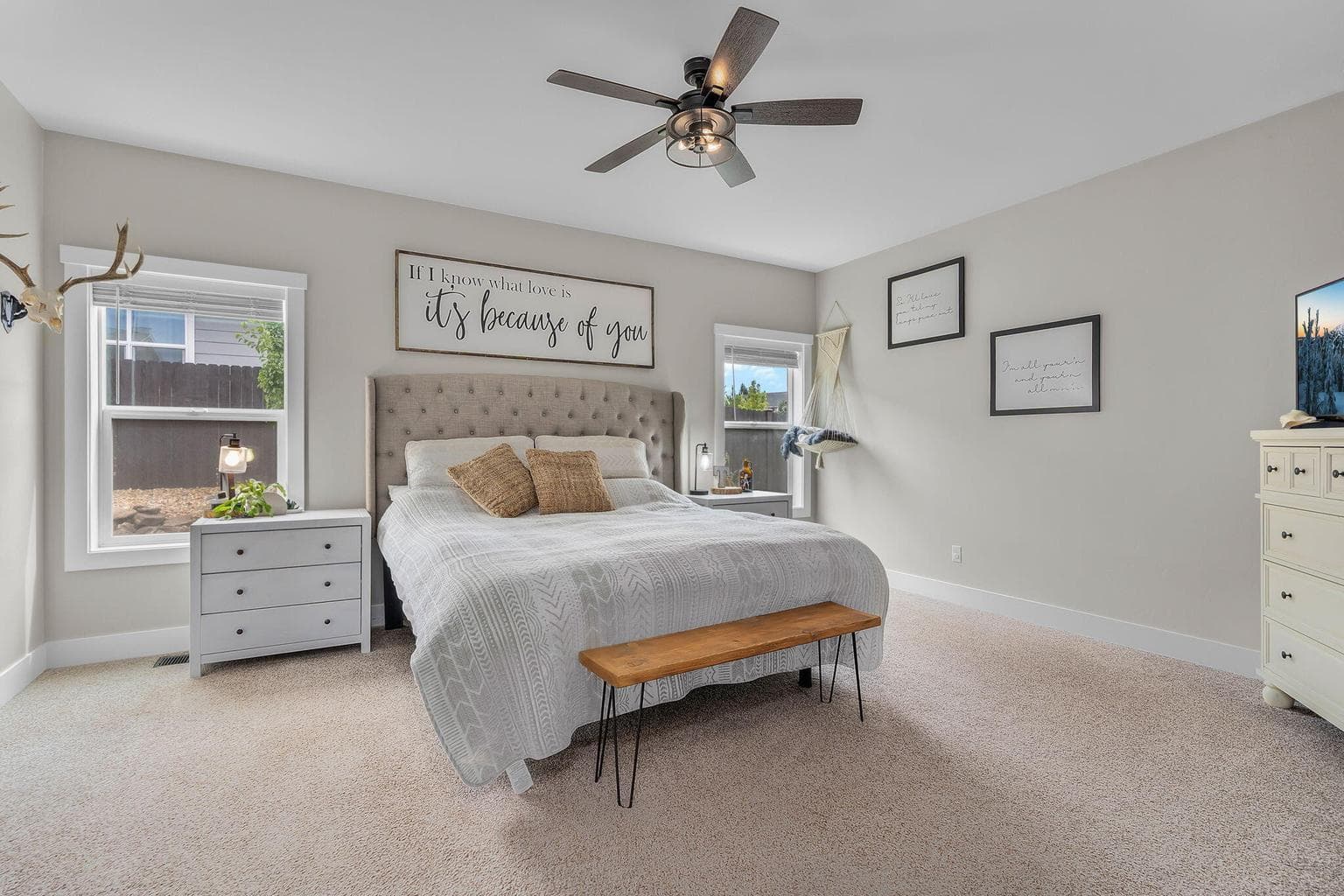 Photo of 4660 SW Salmon Avenue 22 of 32