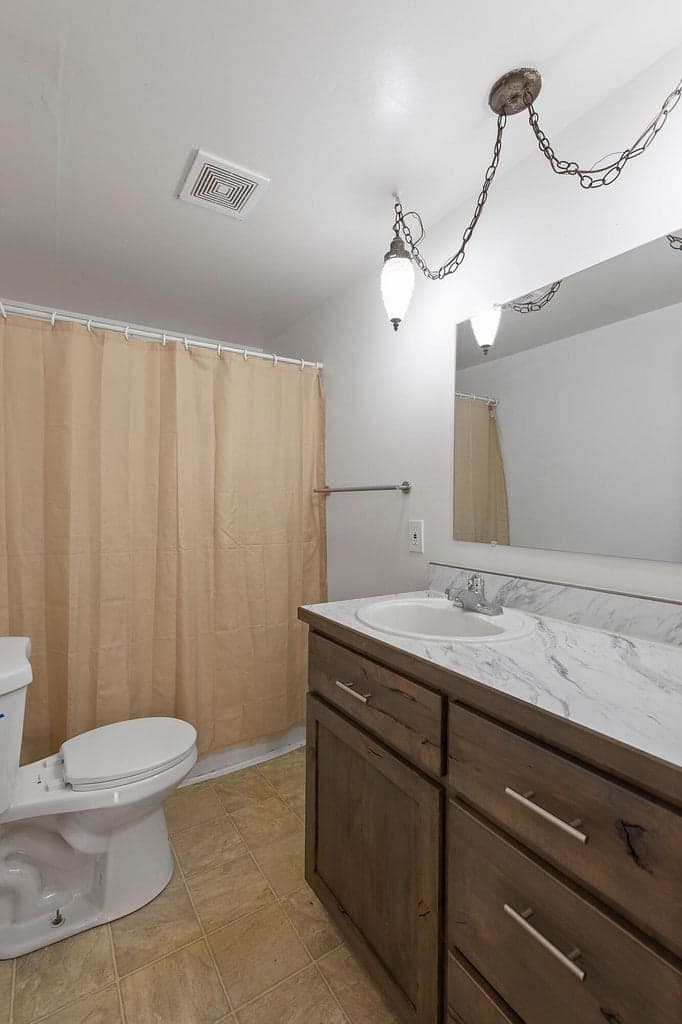 Photo of 518 NE Barnes Road 13 of 15