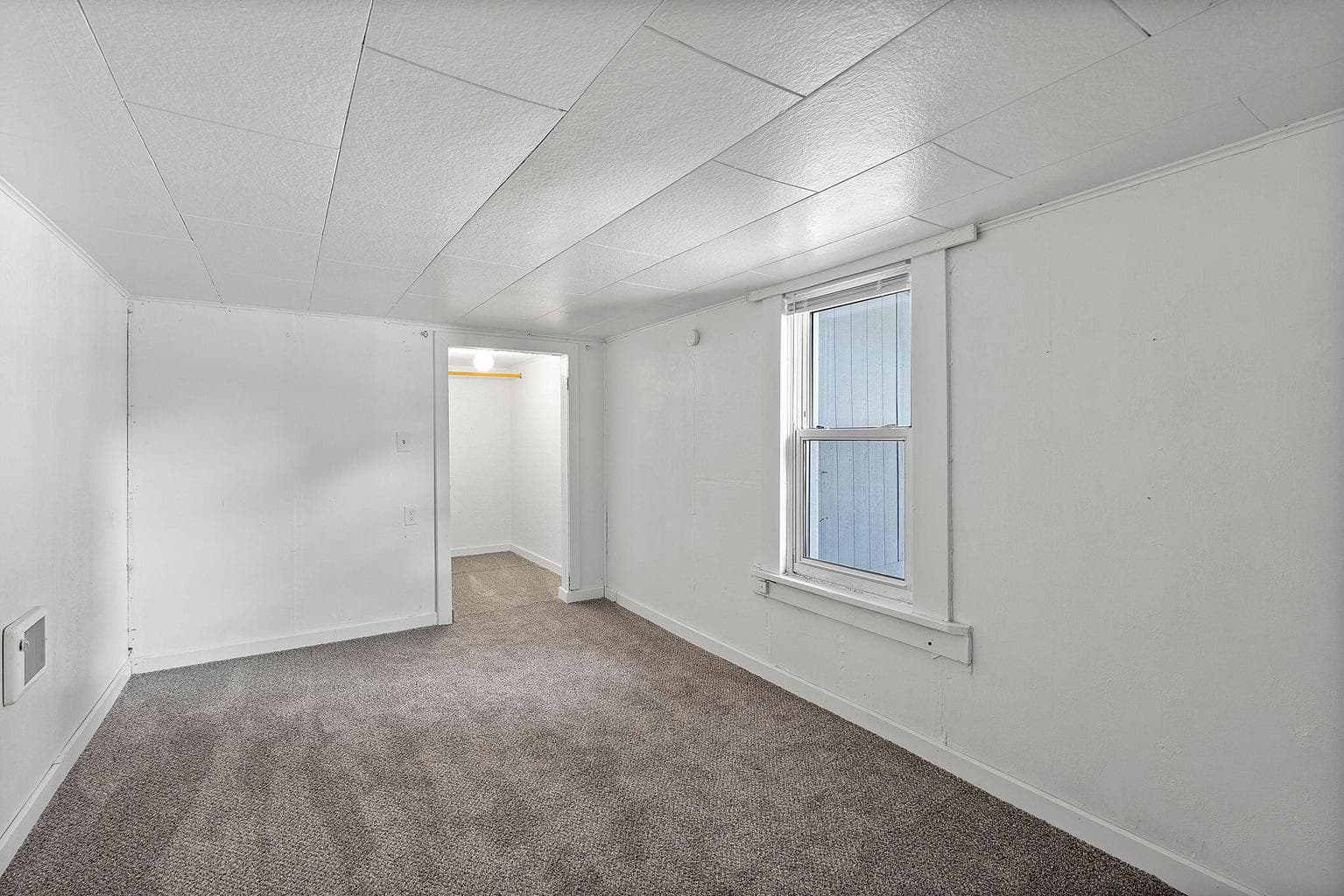 Photo of 518 NE Barnes Road 12 of 15