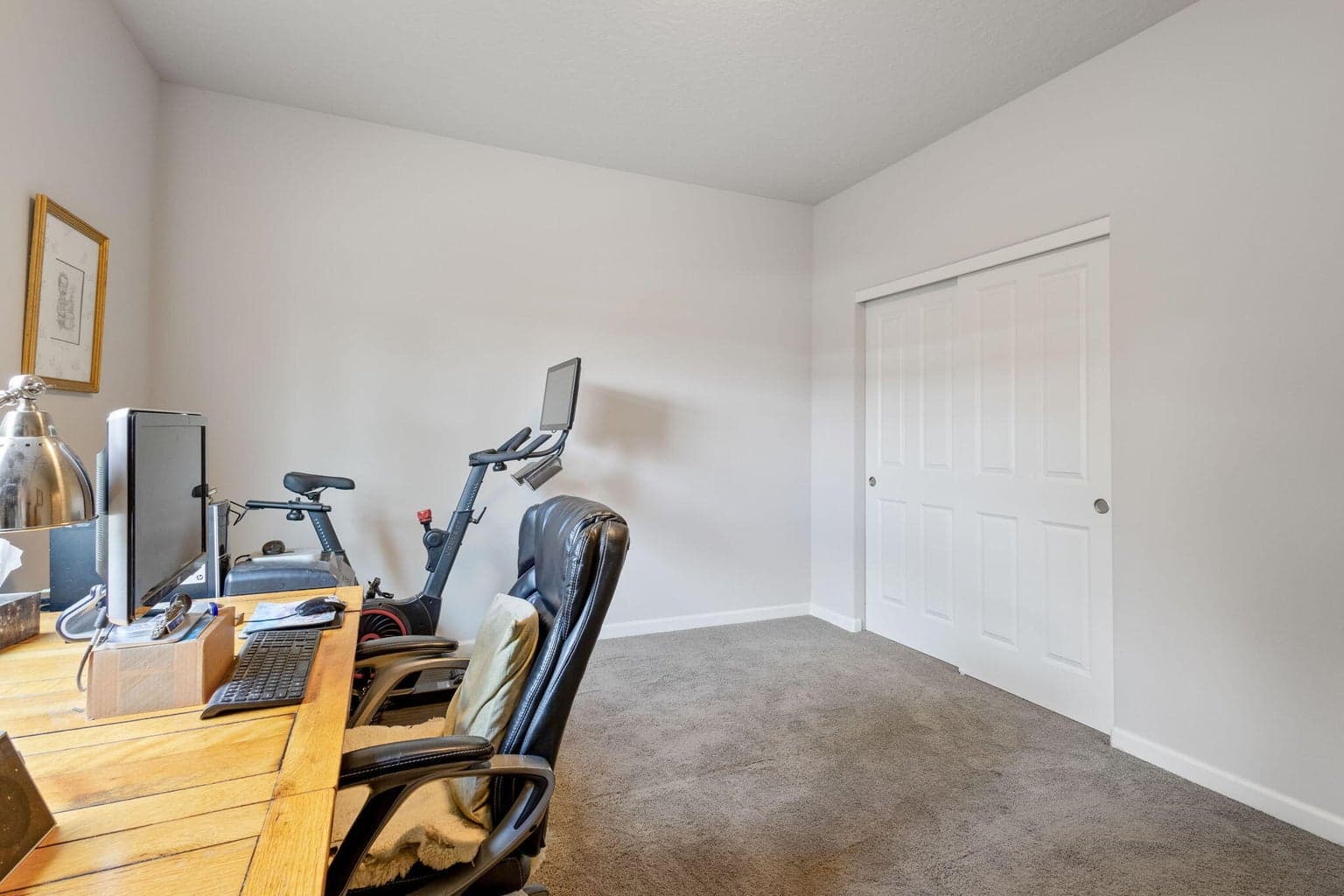 2nd bedroom