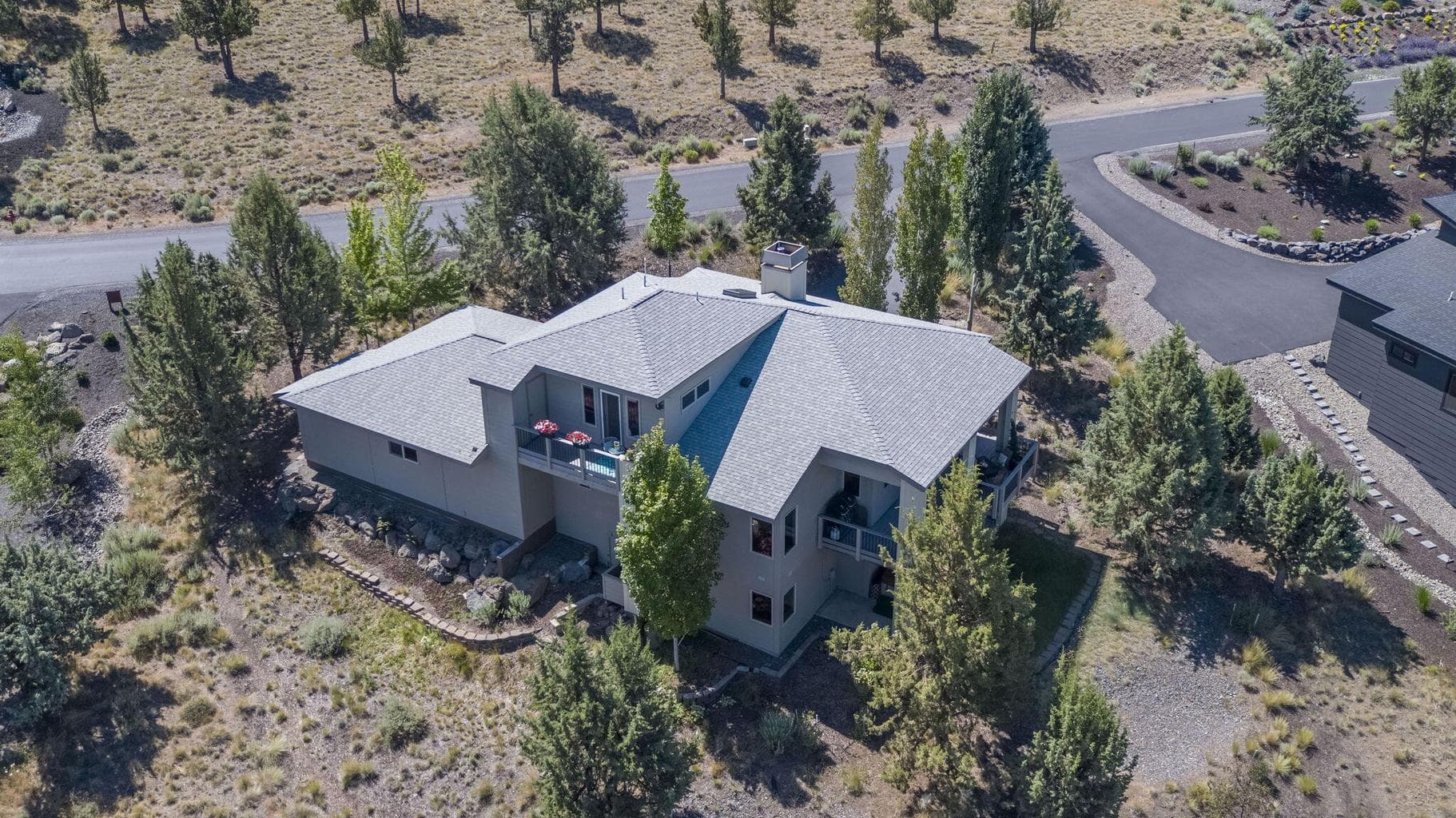 Photo of 893 Highland View 2 of 61
