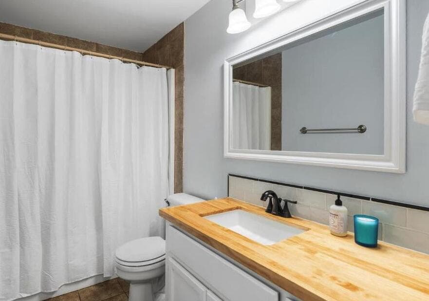 Photo of 16146 Blackfeather Lane 17 of 31