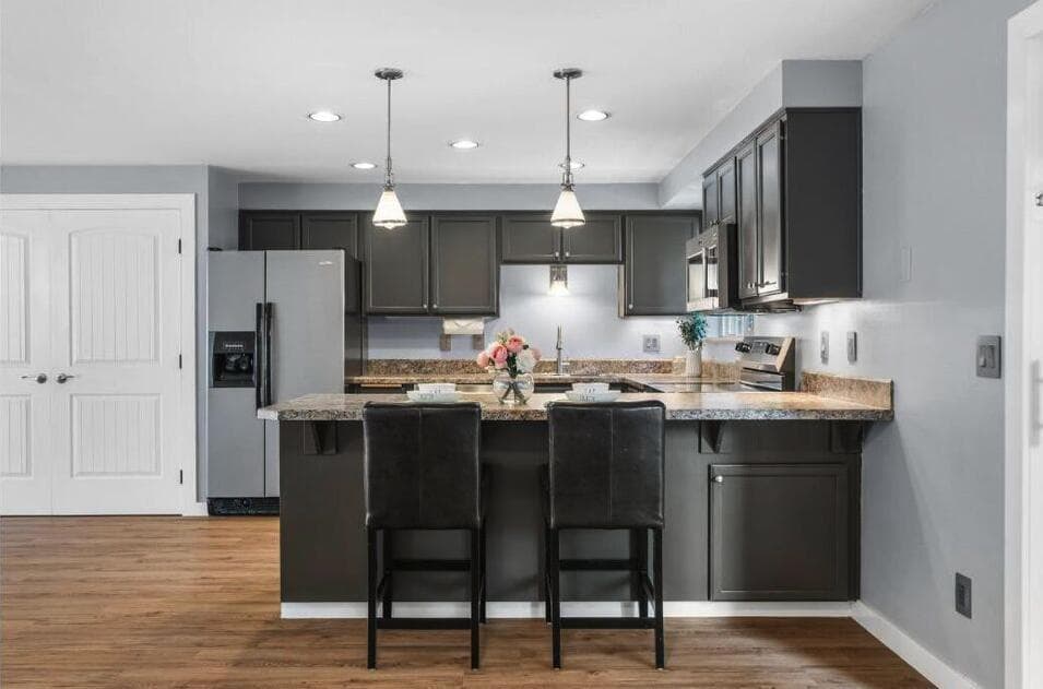 Photo of 16146 Blackfeather Lane 8 of 31