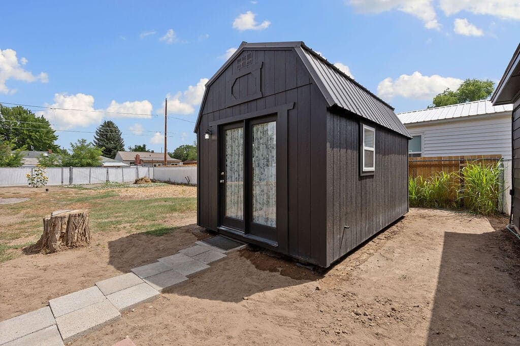 Photo of 755 NE Ochoco Avenue 22 of 25