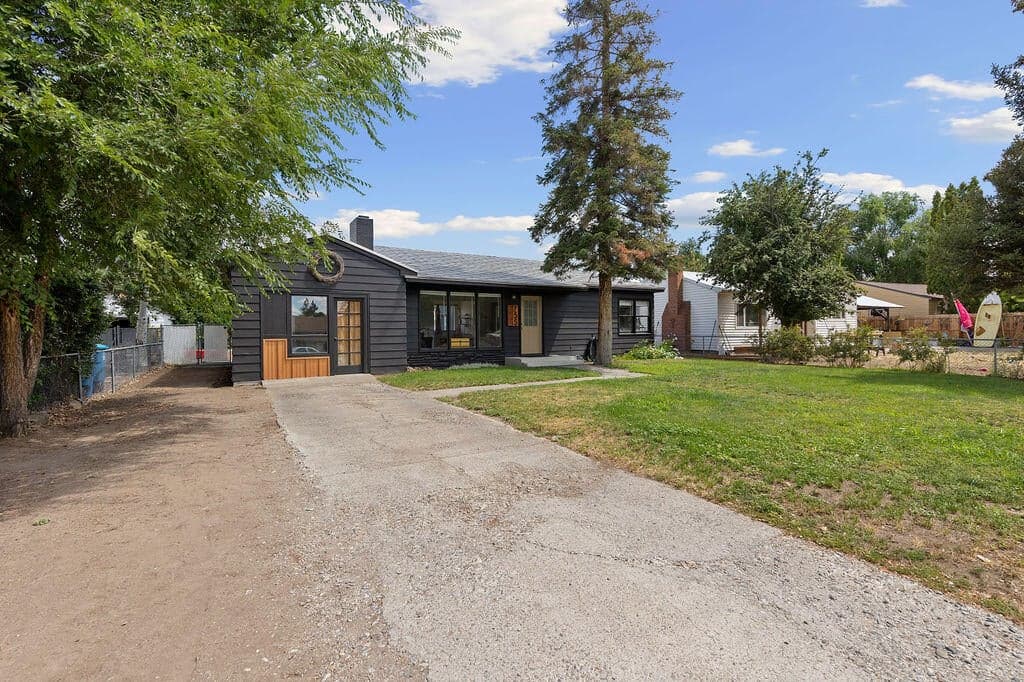 Photo of 755 Ochoco 3 of 25