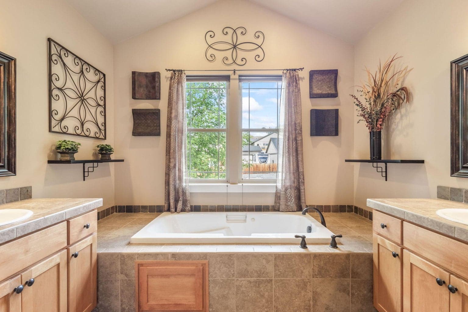 Photo of 2810 SW 33rd Street 17 of 40