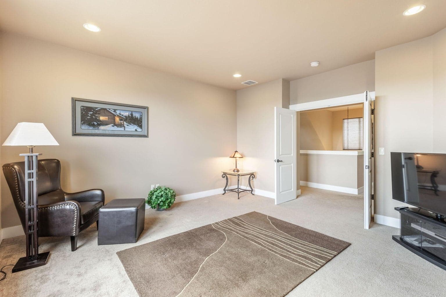 2nd view of bonus room.