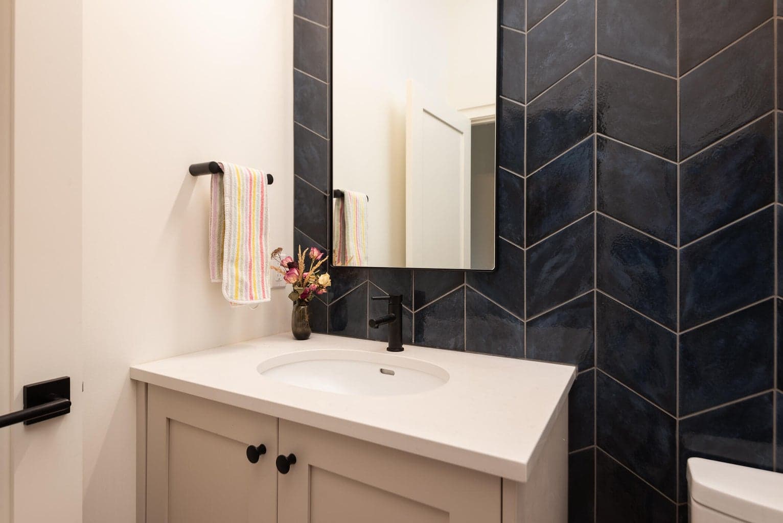 Photo of 3022 NW Tharp Avenue 12 of 42