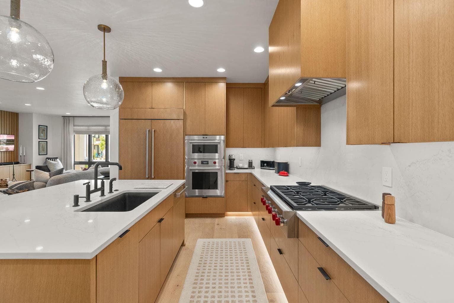 Photo of 1192 NW Skyline Ranch Road 20 of 68