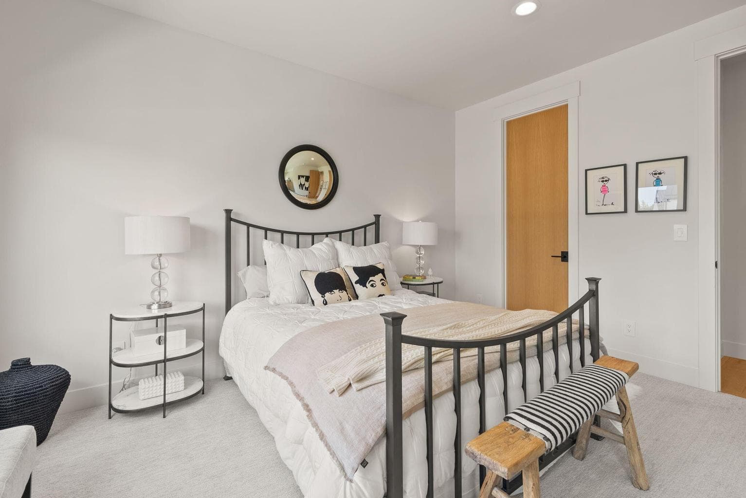 Photo of 1192 NW Skyline Ranch Road 41 of 68