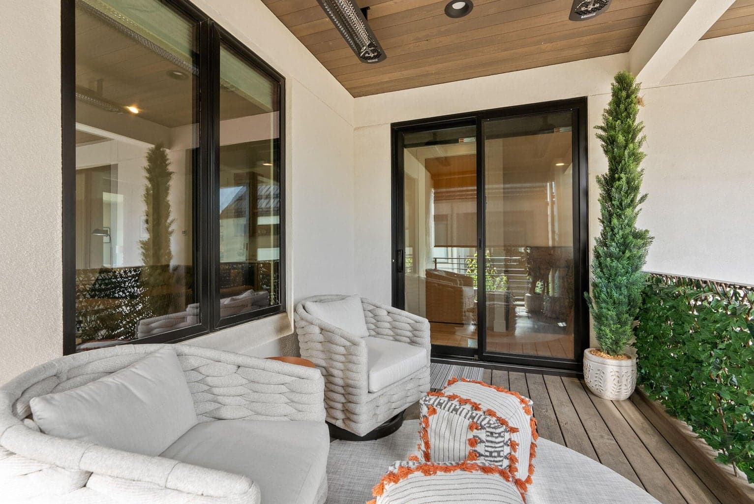 Photo of 1192 NW Skyline Ranch Road 55 of 68