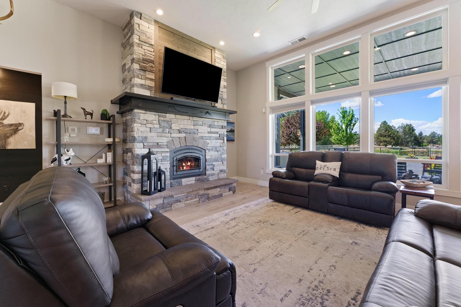 Photo of 6330 NW Jackpine Avenue 11 of 60
