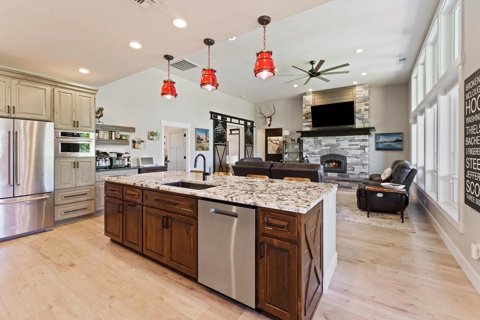 Photo of 6330 NW Jackpine Avenue 14 of 60