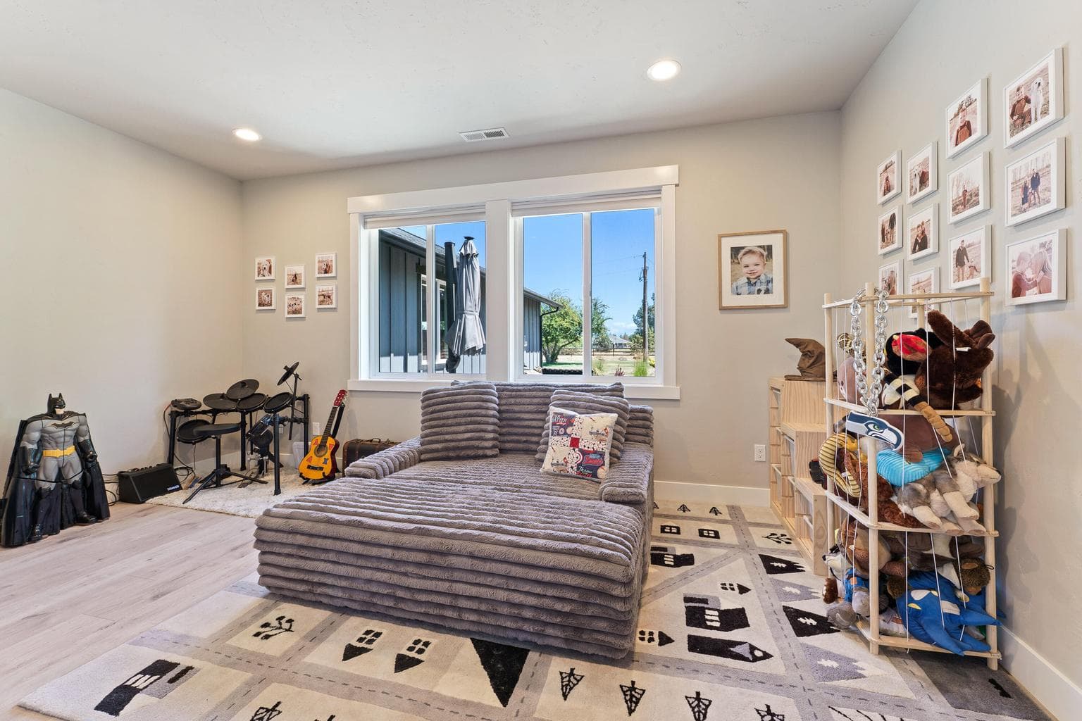 Photo of 6330 NW Jackpine Avenue 29 of 60