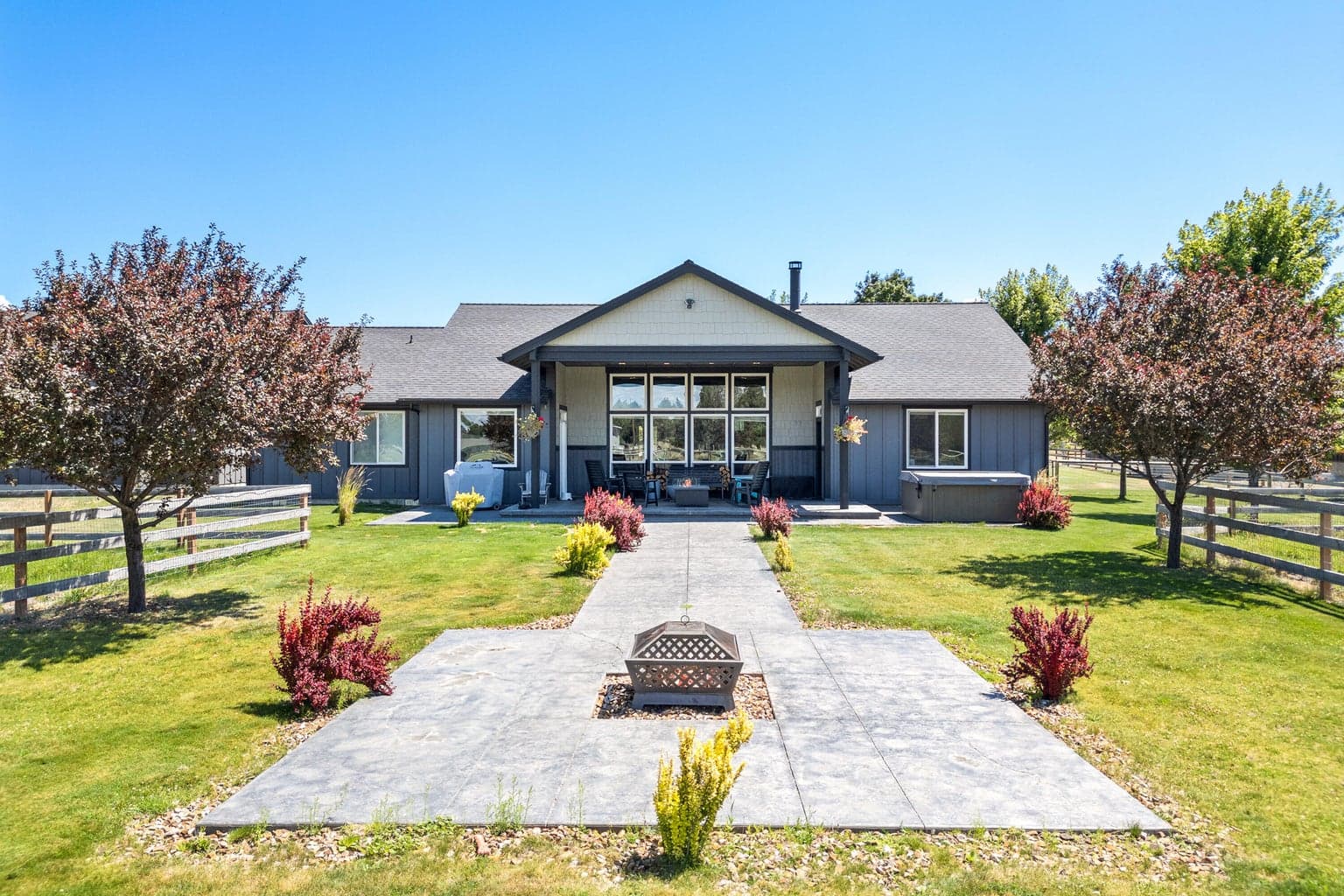 Photo of 6330 NW Jackpine Avenue 37 of 60