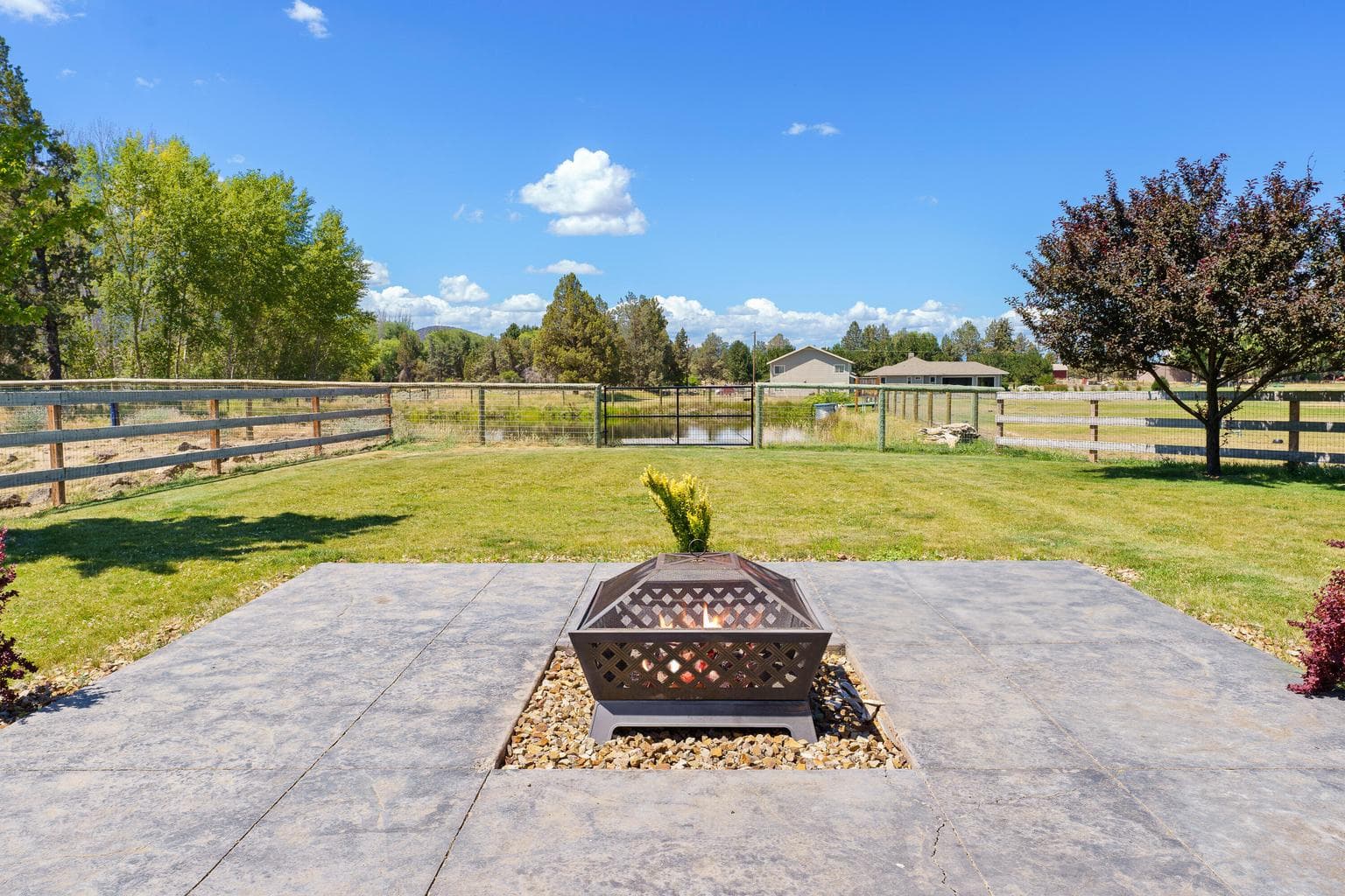 Photo of 6330 NW Jackpine Avenue 39 of 60