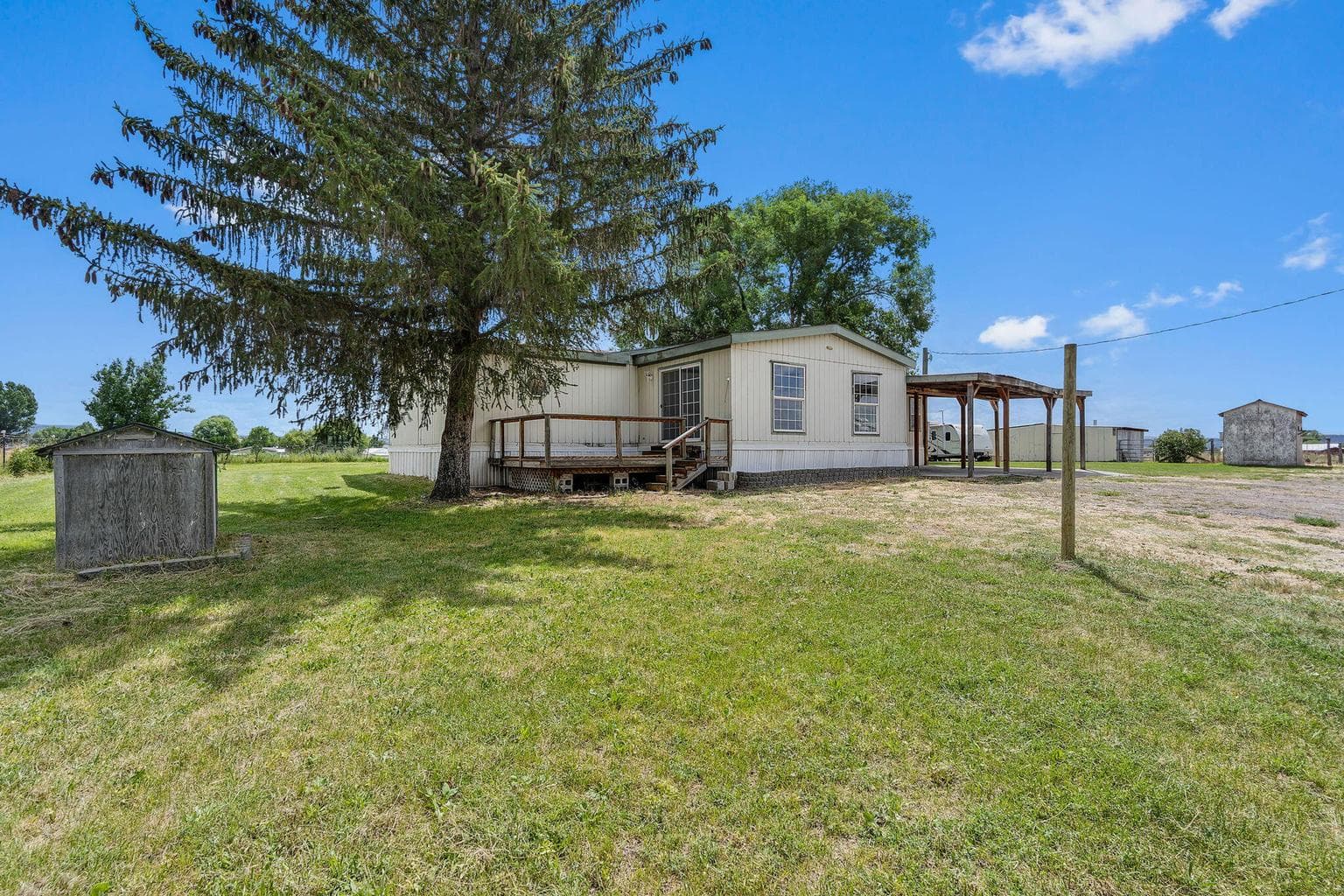 Photo of 7250 Charles 1 of 51