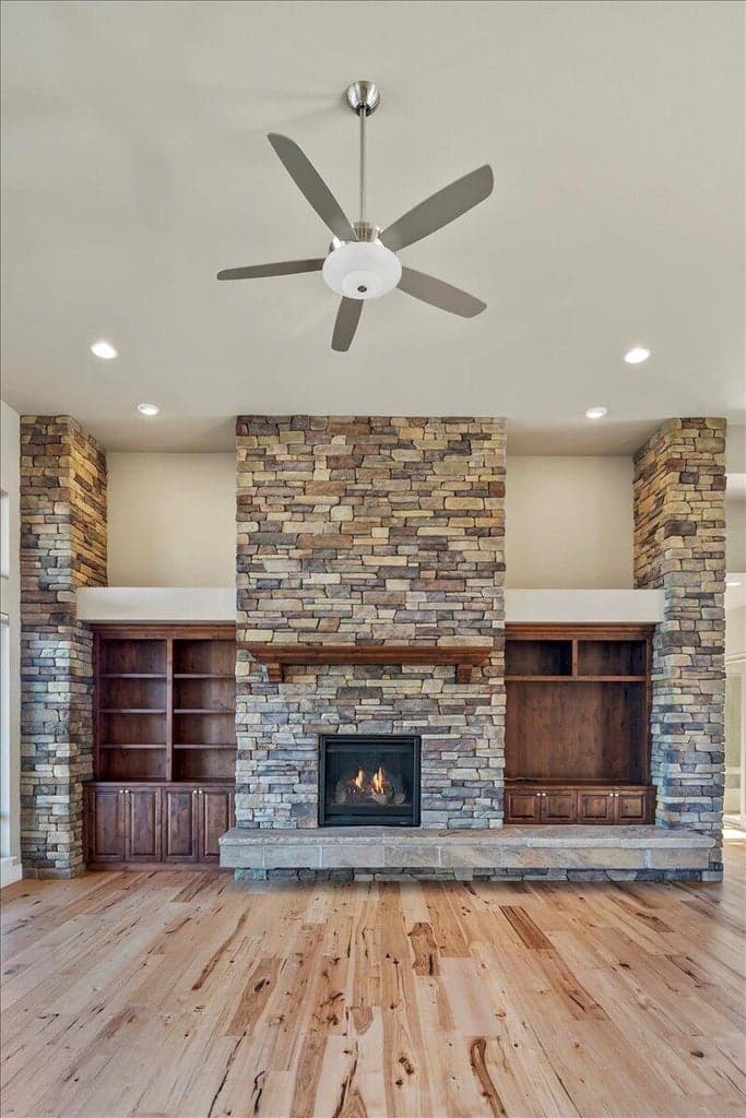 Photo of 425 Scenic Ridge Court 11 of 70