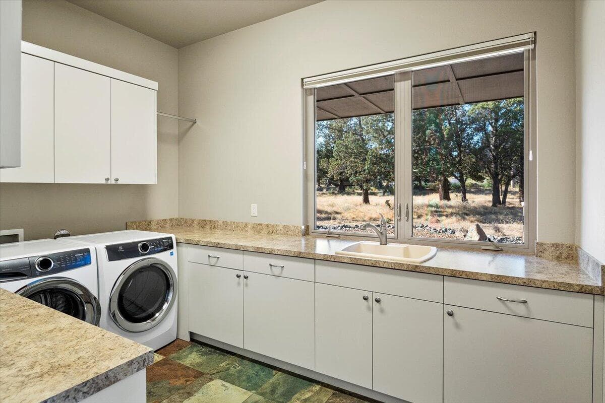 Photo of 425 Scenic Ridge Court 29 of 70