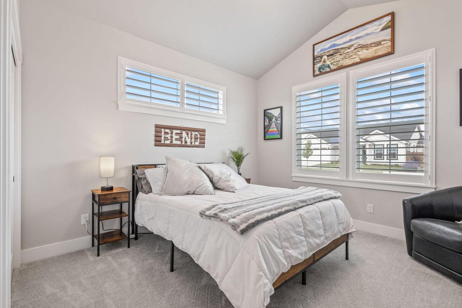 Photo of 3827 NE Oakside Loop 20 of 49