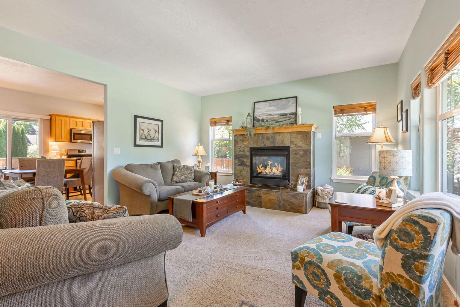 Photo of 1650 Ivy 4 of 34