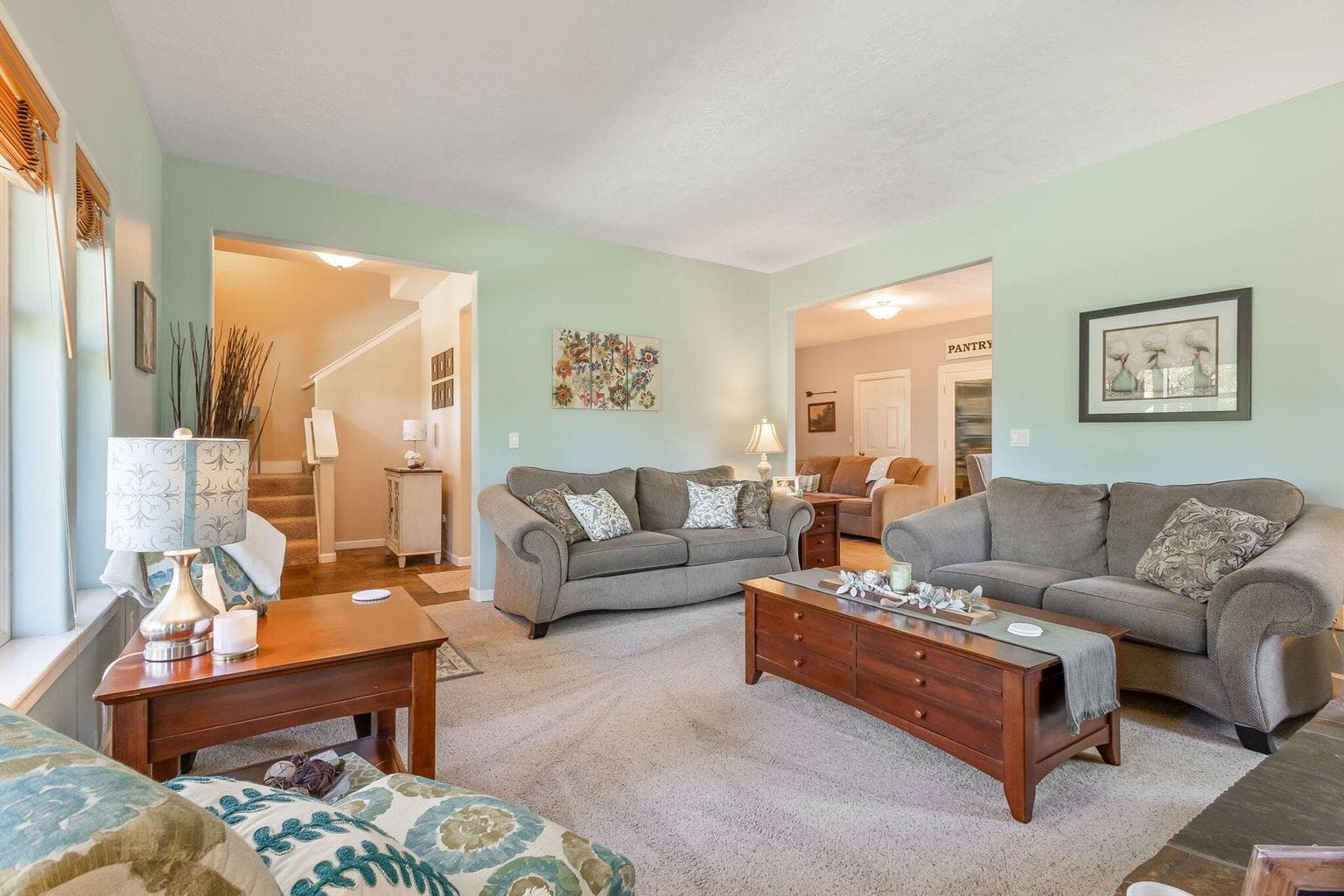 Photo of 1650 Ivy 5 of 34