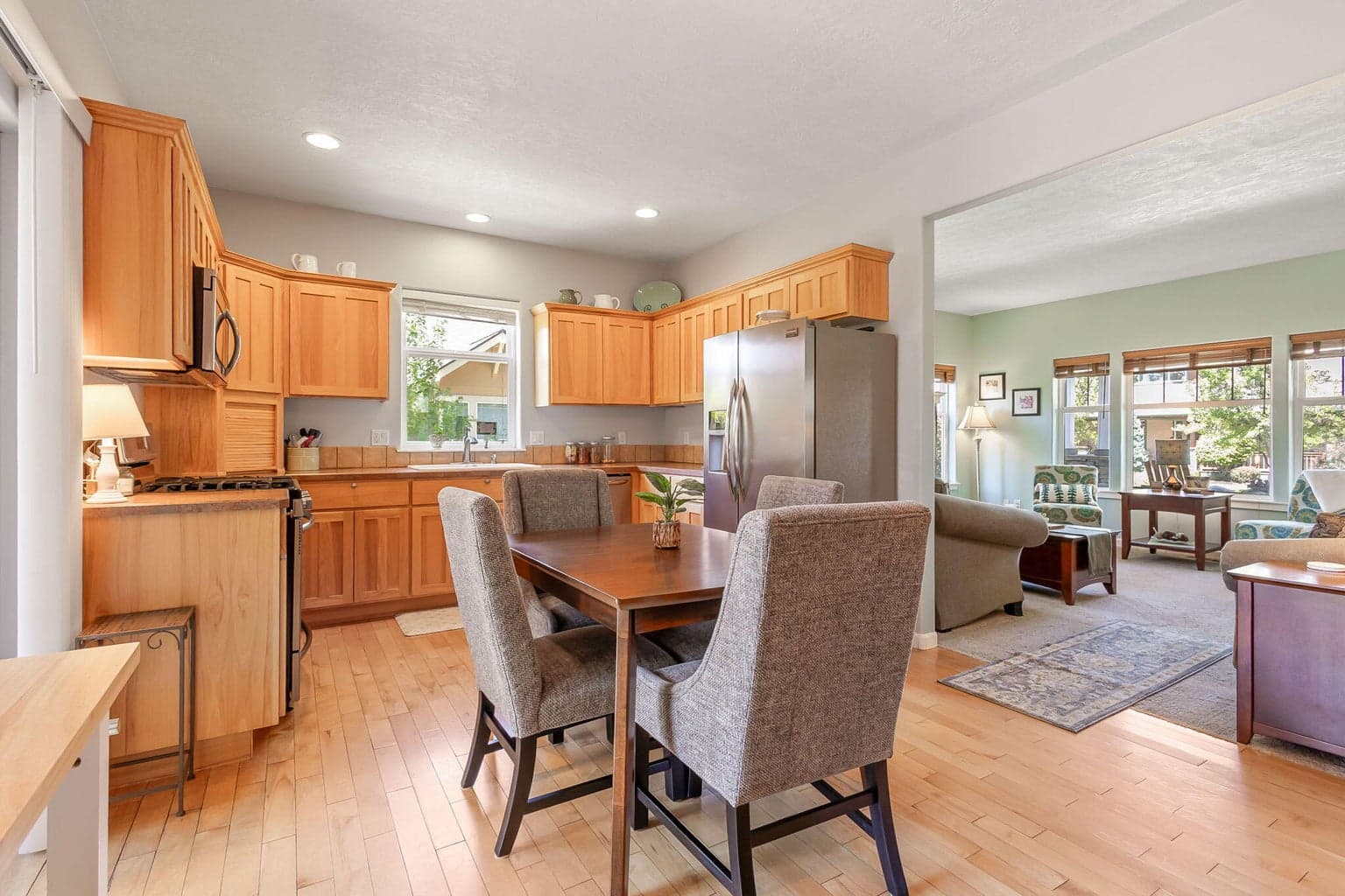 Photo of 1650 NW Ivy Avenue 7 of 34