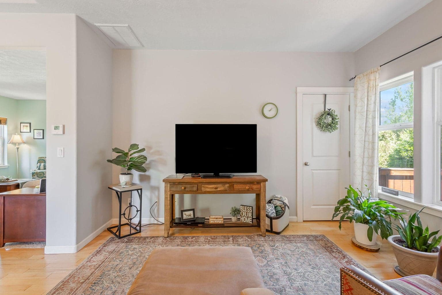 Photo of 1650 NW Ivy Avenue 8 of 34