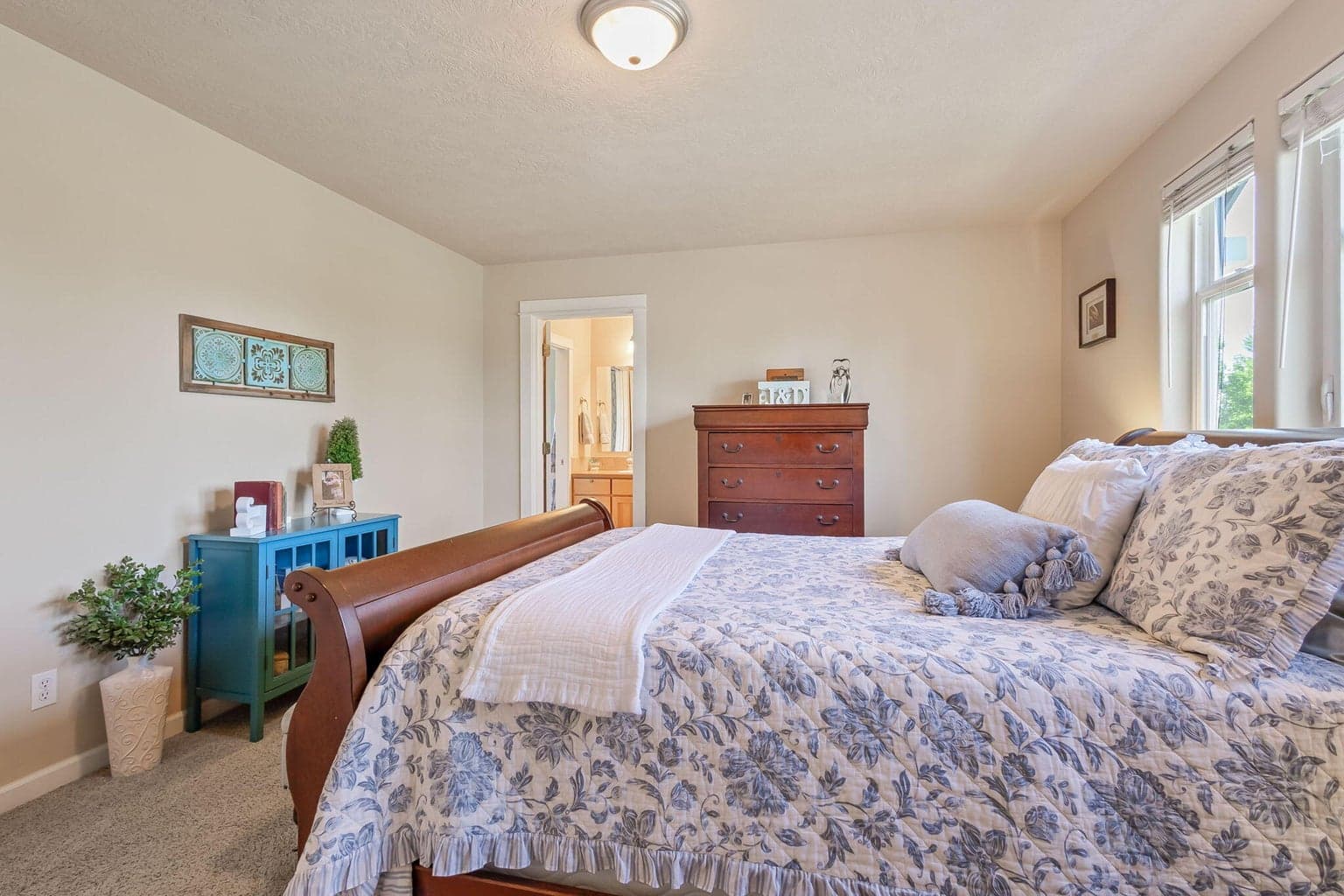 Photo of 1650 NW Ivy Avenue 18 of 34