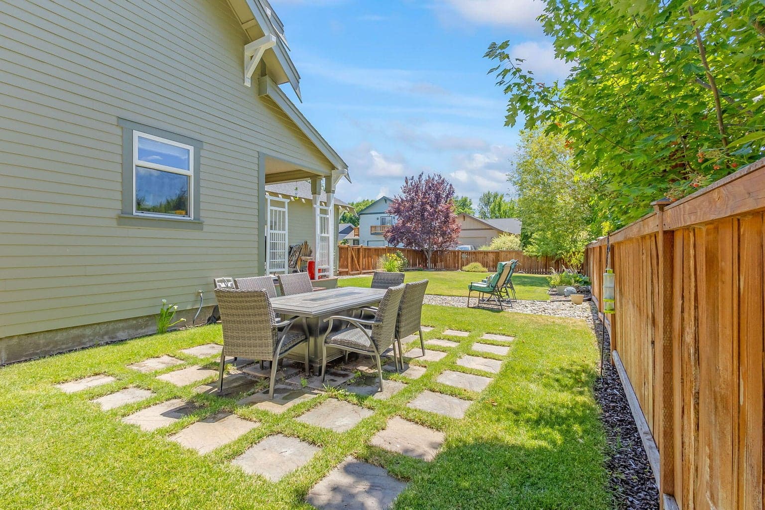 Photo of 1650 NW Ivy Avenue 33 of 34