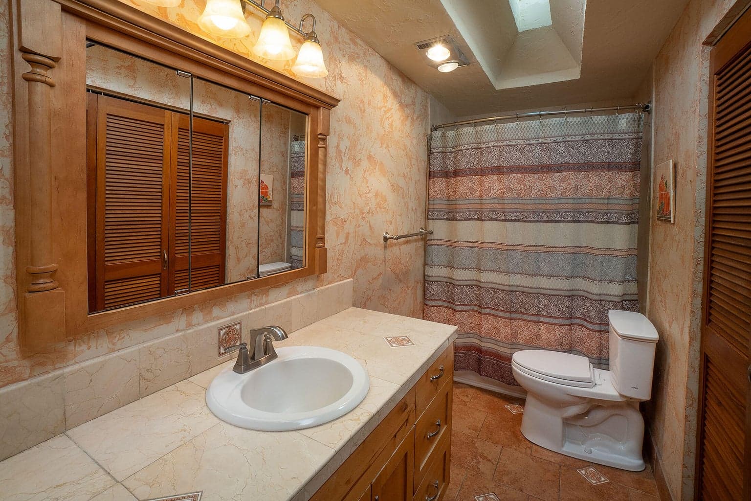 Photo of 20783 Canterbury Court 11 of 24
