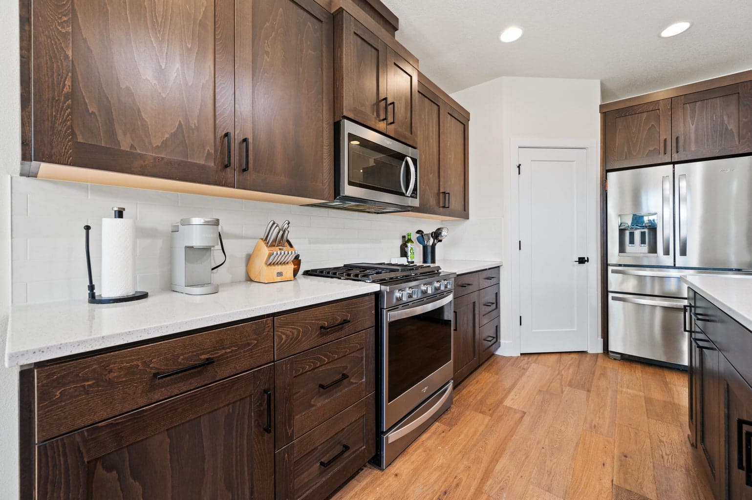 Photo of 1008 NE Whistle Way 8 of 38