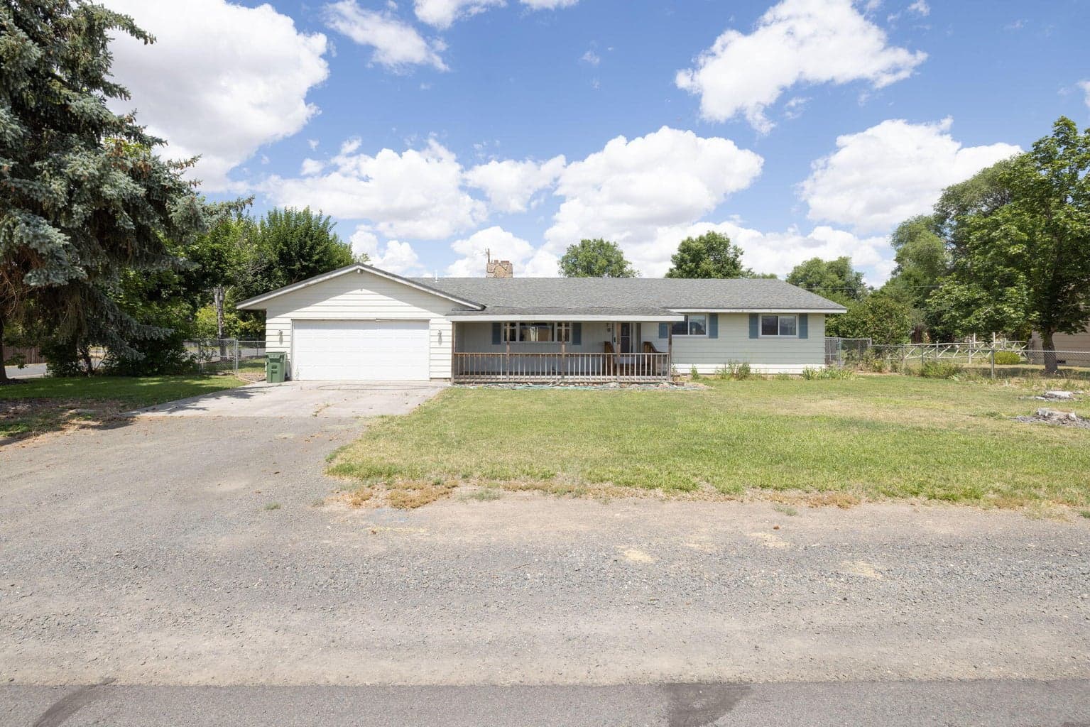415 9th, Metolius, 97741