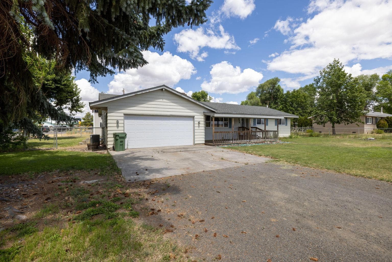 Photo of 415 9th 2 of 49