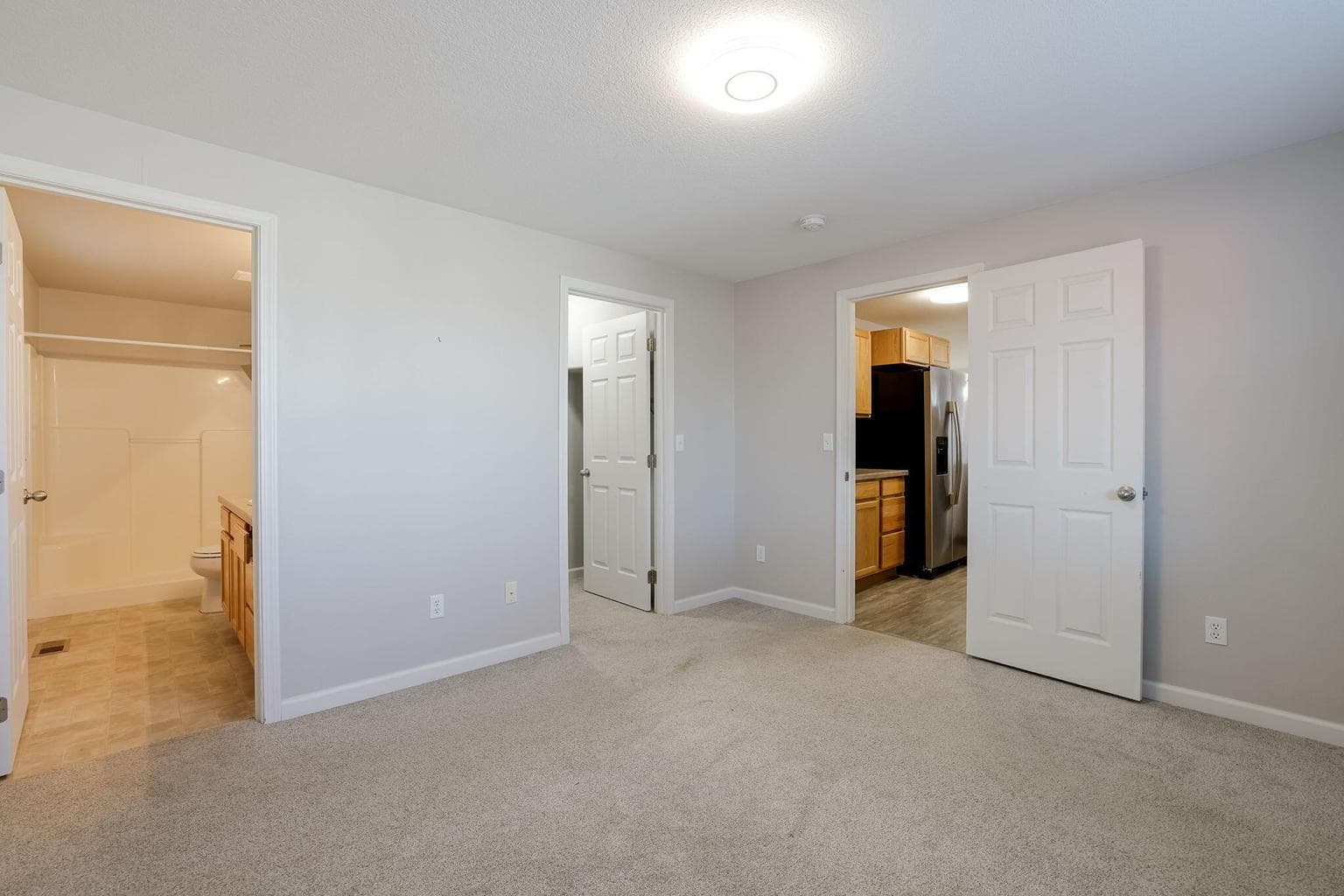 Photo of 516 SE Ponderosa Drive 19 of 38
