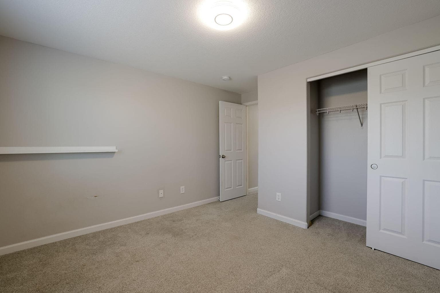 Photo of 516 SE Ponderosa Drive 25 of 38