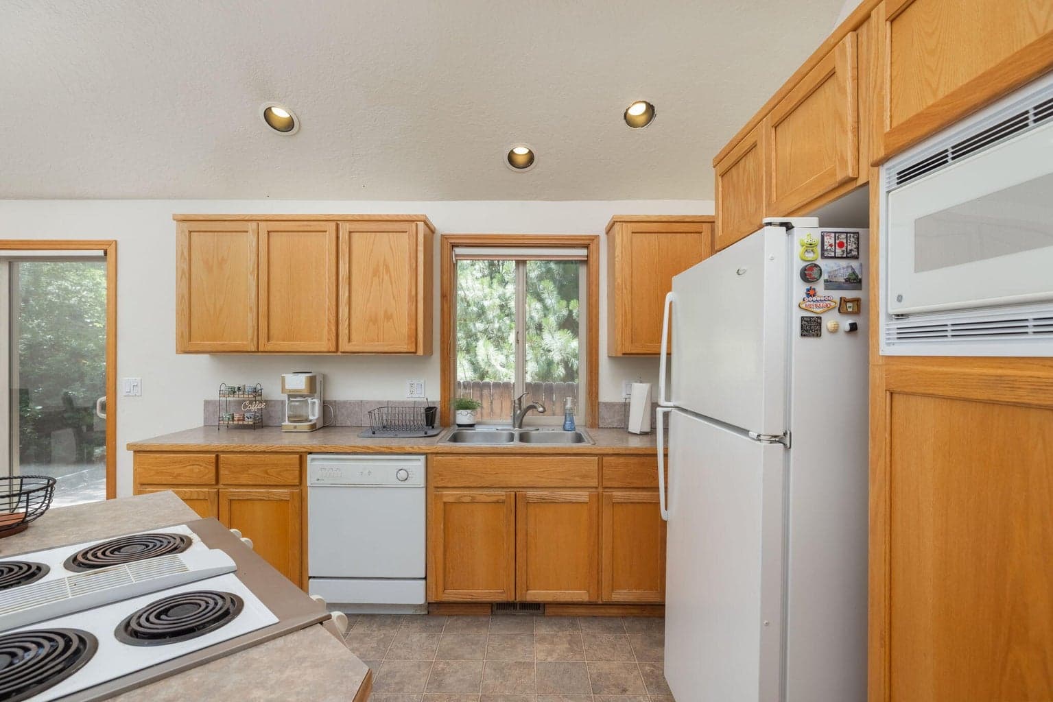 Photo of 61215 Bighorn Court 8 of 19