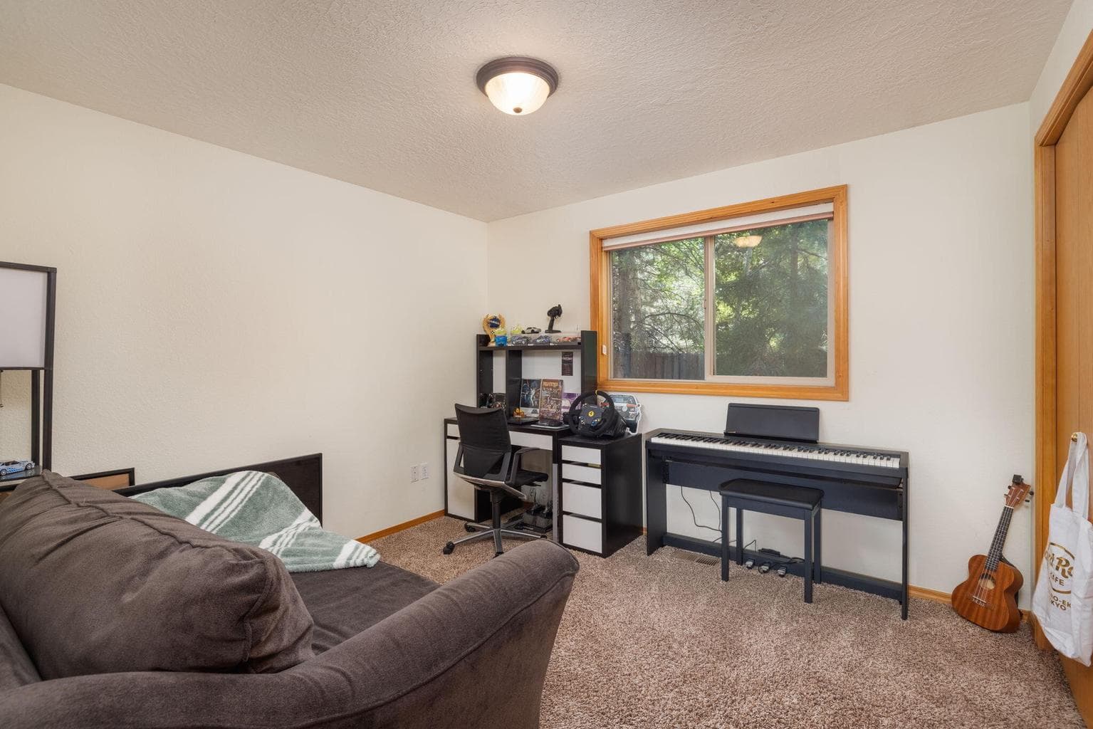 Photo of 61215 Bighorn Court 11 of 19