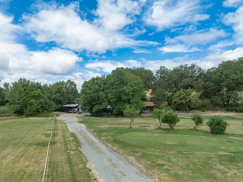4441 Upper River