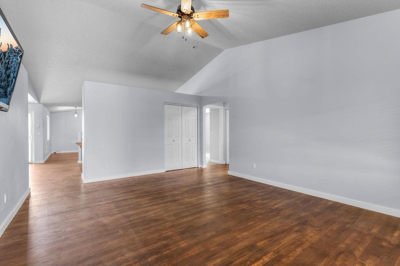 Photo of 2265 Cherry 5 of 30