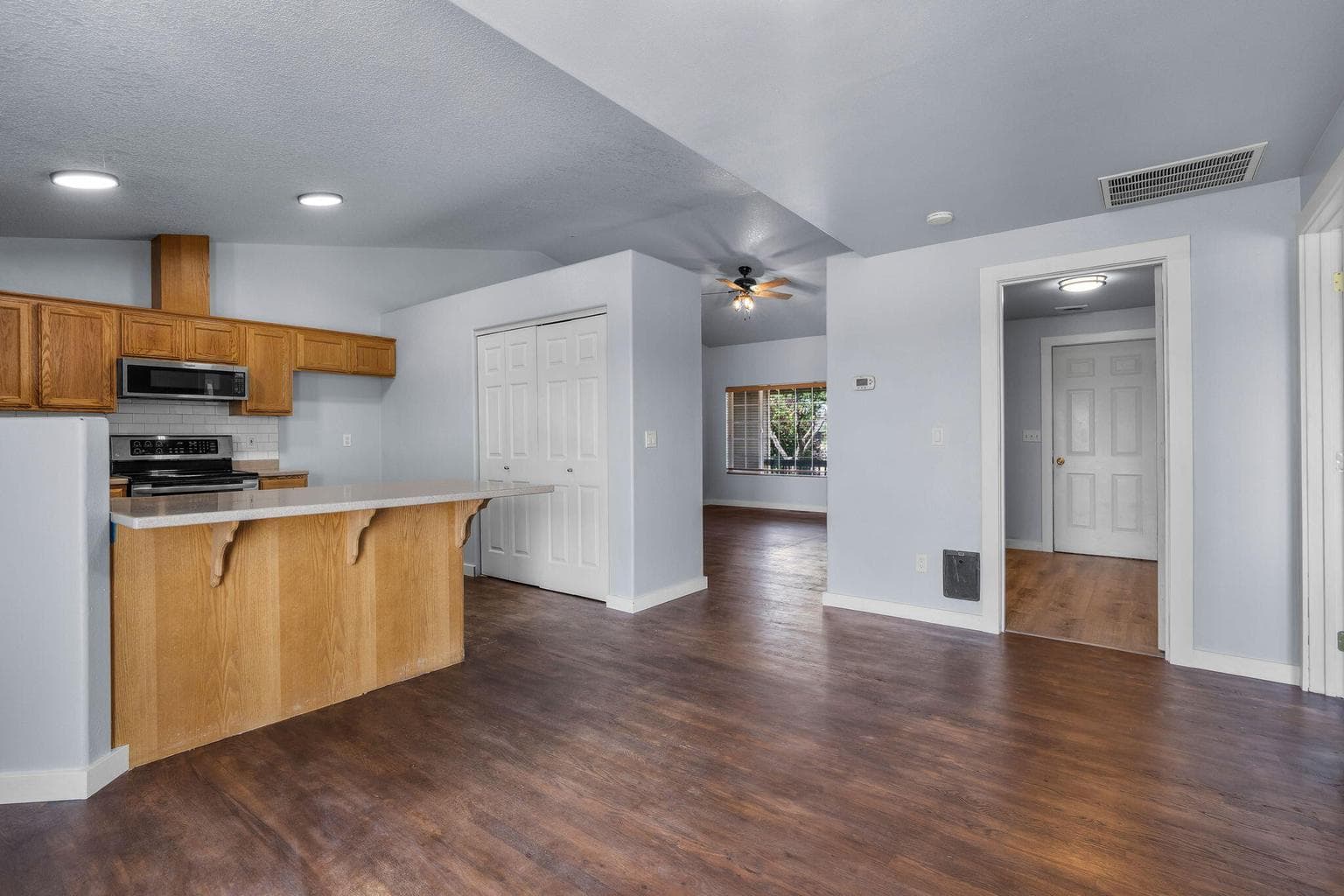 Photo of 2265 NE Cherry Loop 12 of 30