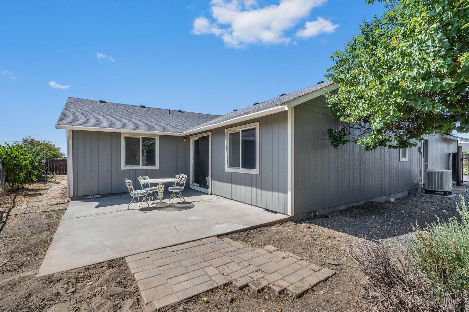 Photo of 2265 NE Cherry Loop 27 of 30
