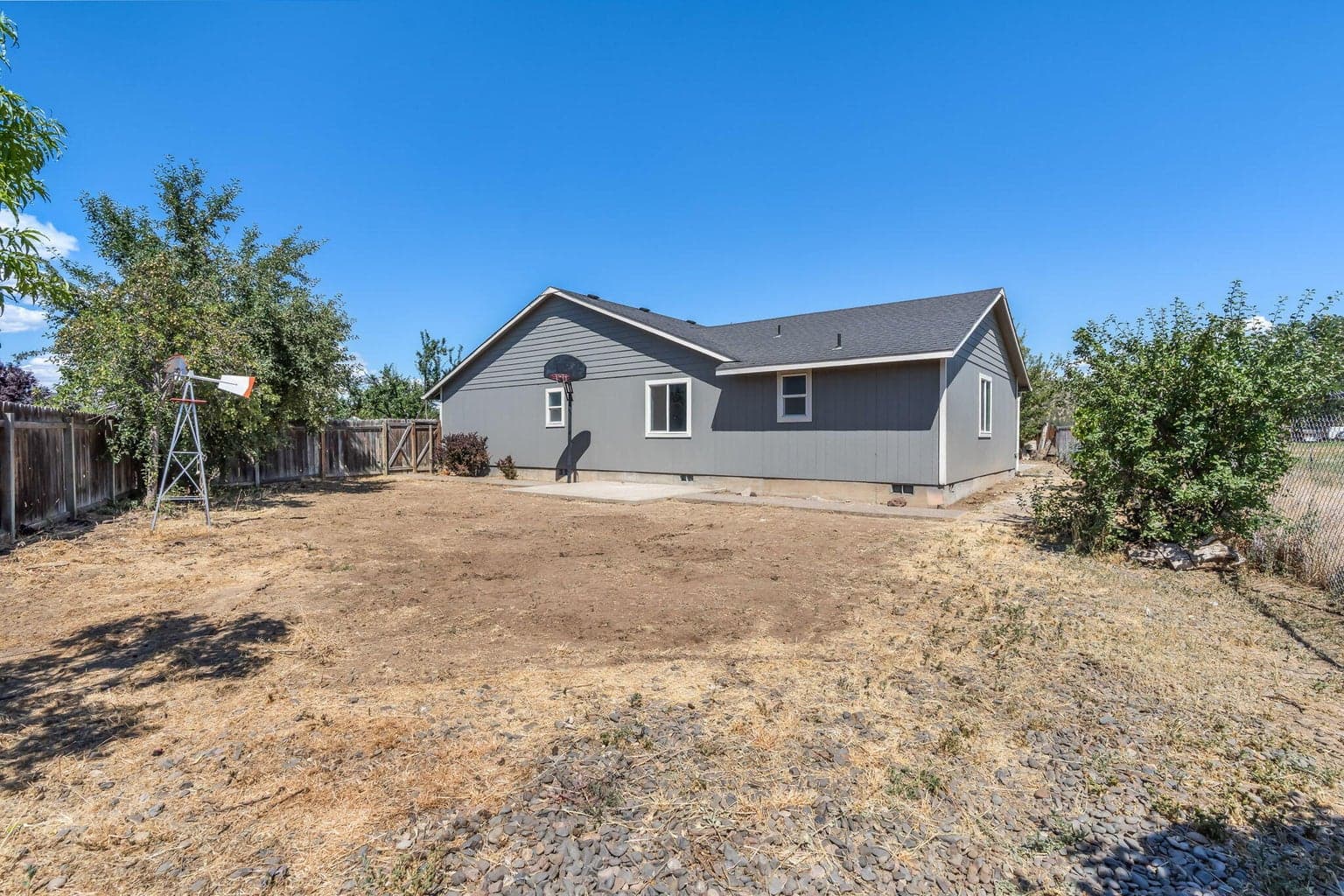 Photo of 2265 NE Cherry Loop 28 of 30